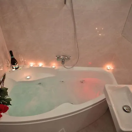 U Parka Chelyuskintsev Apartament *